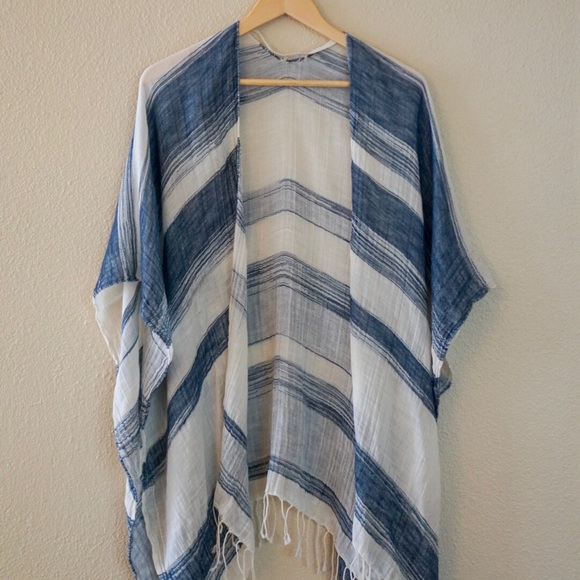 Urban Outfitters Sweaters - SOLD 💥 Ecote UO Shawl